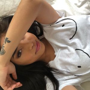 Meet your Posher, Lina